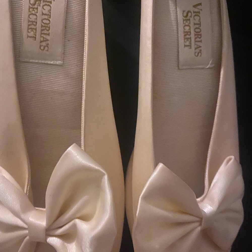 Victoria's Secret Ivory Satin Bow Flats